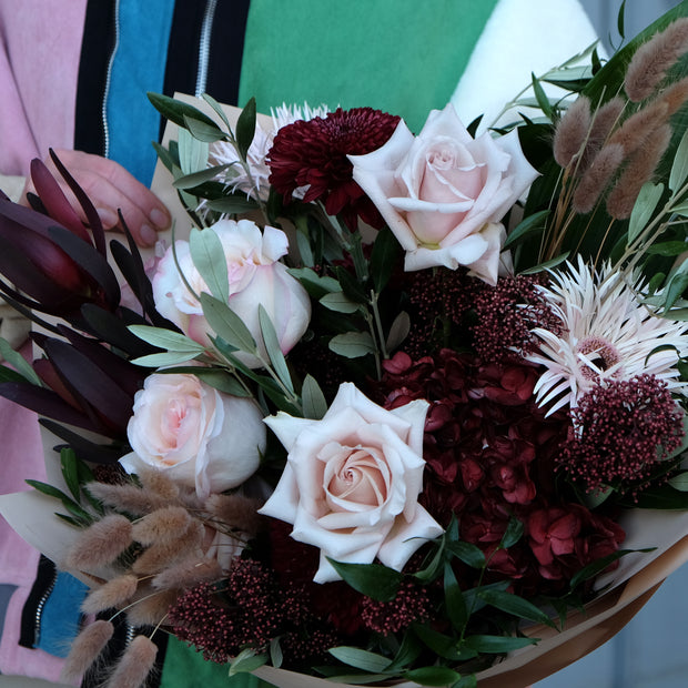 "Cozy Times" in edlem Bordeaux, Beige und Bush